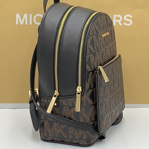 MICHAEL KORS ADINA MEDIUM BACKPACK BLACK MULTI LOGO - Picture 16 of 16
